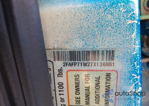 2007 Ford Crown Victoria Police/Police Interceptor z USA, uszkodzony, nr VIN 2FAFP71W27X136861